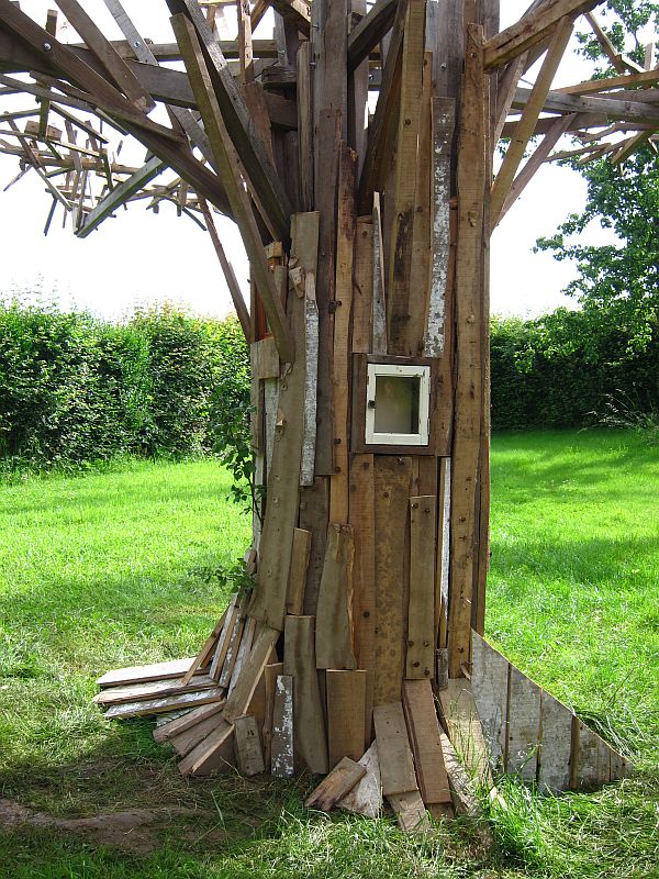 kunstwerk dat een boom verbeeld